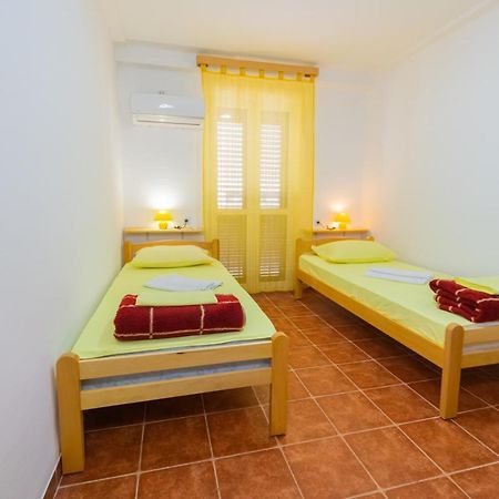 Guesthouse Lovcen Kotor Bagian luar foto
